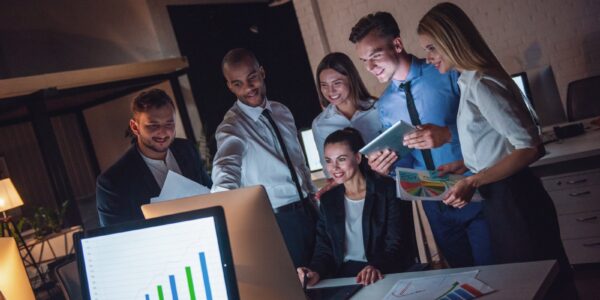 Jak podejmować decyzje inwestycyjne w oparciu o dane demograficzne? 24 Konferencja biznesmenów