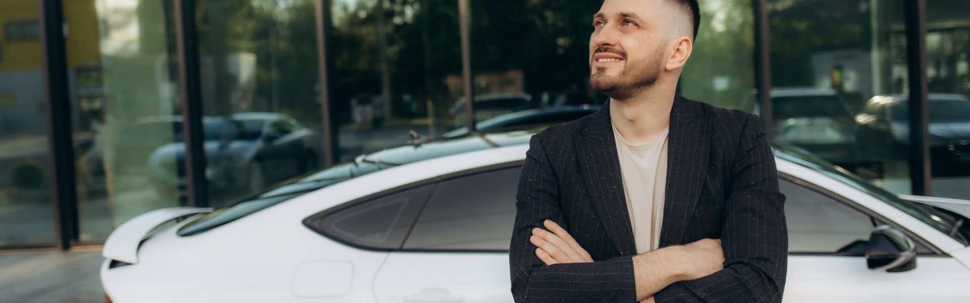 Leasing, kredyt czy wynajem długoterminowy — jak wybrać auto do firmy?