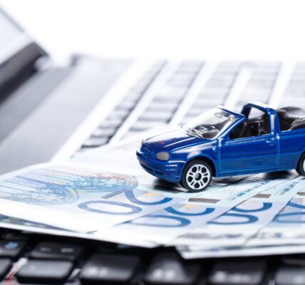 Ile naprawdę kosztuje auto z zagranicy? Ubezpieczenie i wydatki przed pierwszą jazdą w Polsce 4 Wyjazd po samochód za granicę